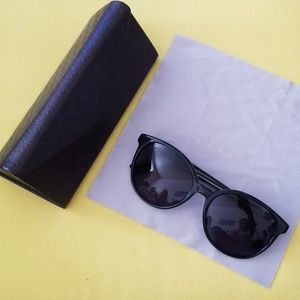 Gucci black sunglasses
